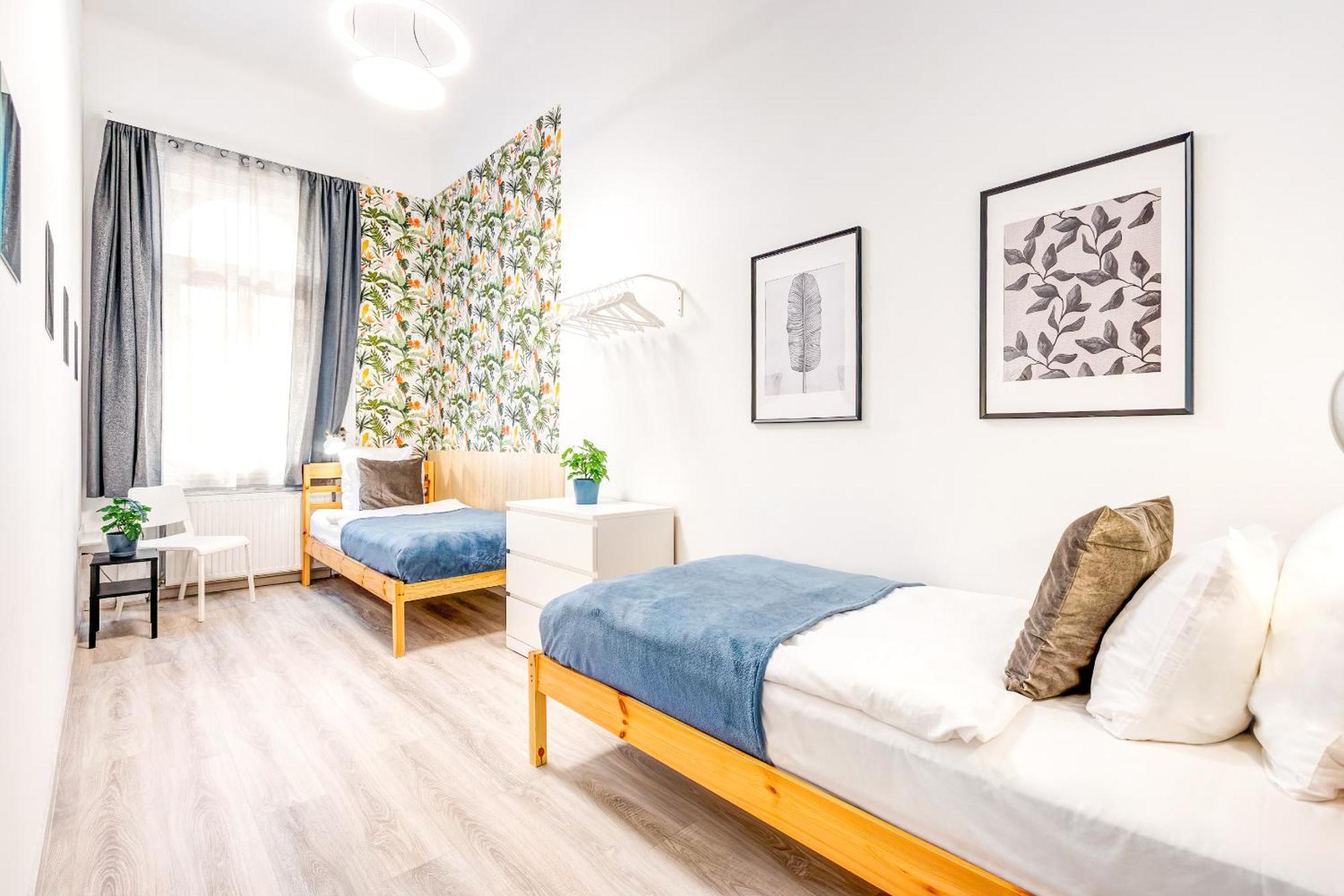 Central And Cozy - In Vivid Neighbourhood Apartment Budapest