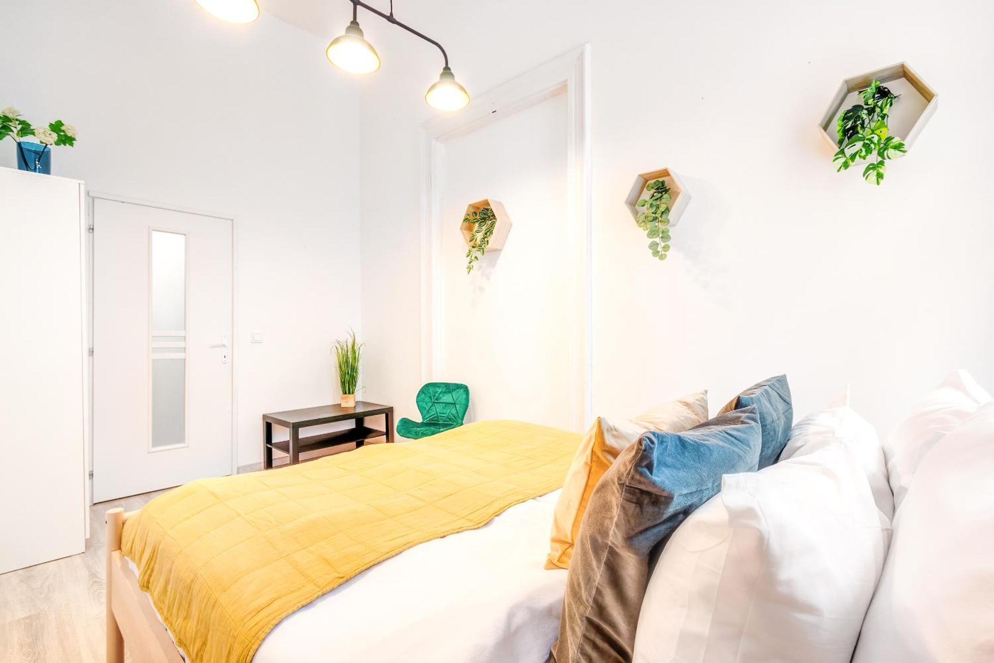 Central And Cozy - In Vivid Neighbourhood Apartmán *