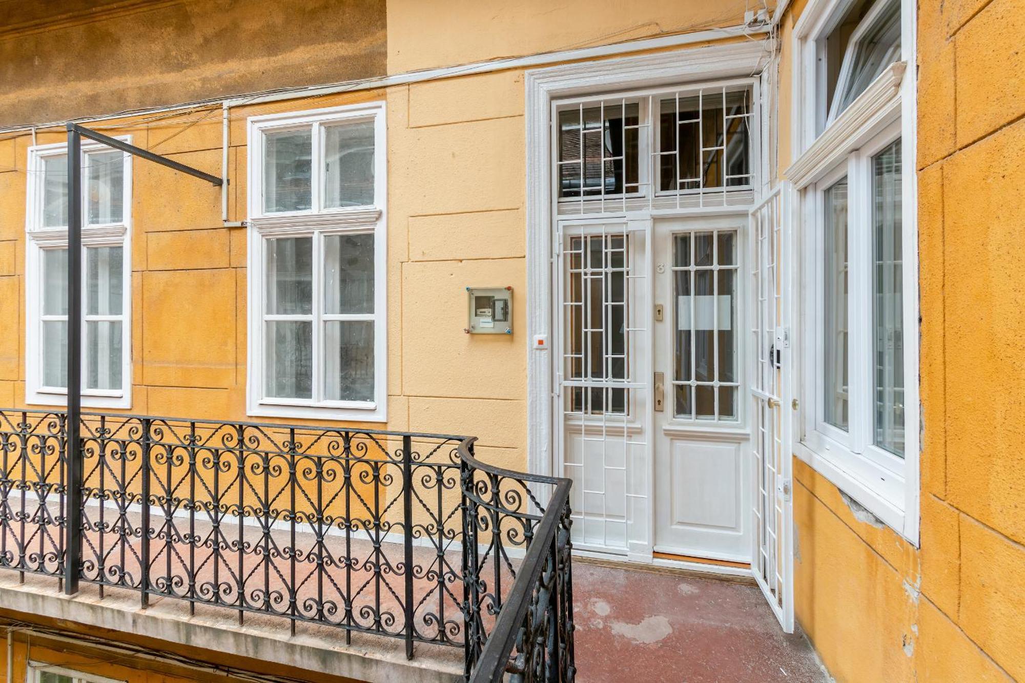 Central And Cozy - In Vivid Neighbourhood * Budapešť